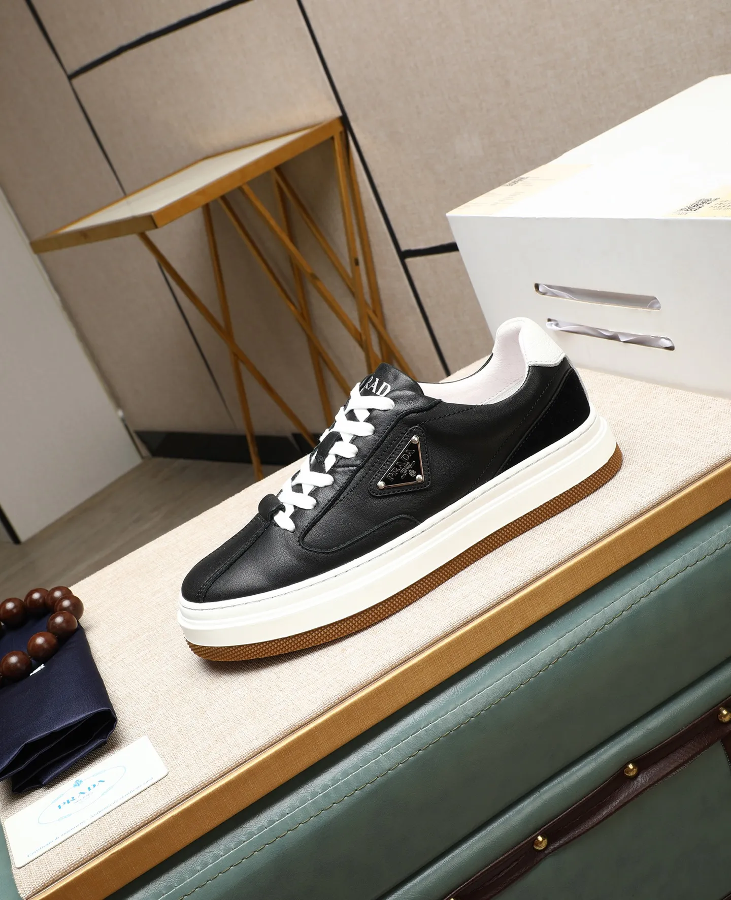 Men's shoes 💰440 🌹🌹[PRADA—Prada] 2025 latest model 🙈original replica! 👟👟👟Available here. The workmanship is top-notch. The upper is made from Italy. 🇮🇹Imported first-layer cowhide. ❗️Breathable genuine leather lining @Suitable for travel. The original version has an enlarged engraved sole, making it suitable for all kinds of travels, showing low-key luxury. Let quality speak for itself. Color: Size: 38-45